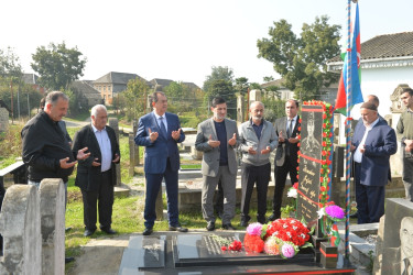 Taleh Qaraşov şəhid Kamran Əliyevin anım günündə iştirak edib