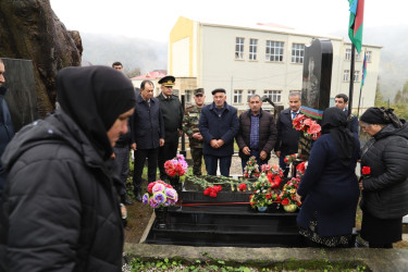 Taleh Qaraşov Vətən müharibəsi şəhidi Qalib Nurizadənin məzarını ziyarət edib