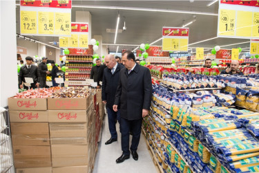 Lənkəranda yeni supermarketin açılışı keçirilib