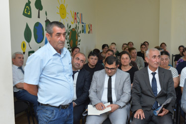 Taleh Qaraşov Hirkan qəsəbə və Parakənd kəndinin sakinlərinin qayğı və problemlərini dinləyib