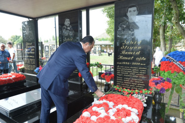 Lənkəran ŞİH başçısı şəhid Elməddin Məmmədli və Ramid Əliyevin məzarını ziyarət edib