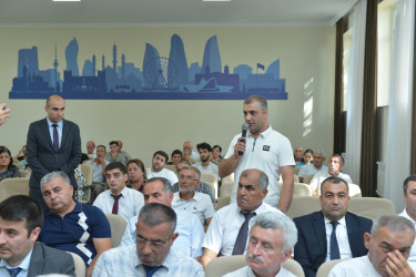 Taleh Qaraşov Lənkəran şəhər sakinlərinin qayğı və problemlərini dinləyib