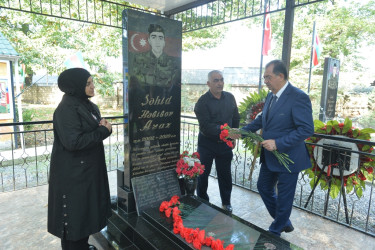 Taleh Qaraşov şəhid  Araz Həbibovun anım günündə iştirak edib
