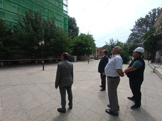 Taleh Qaraşov Lənkəranda “Şəhərsalma və memarlıq ili” çərçivəsində aparılan abadlıq-yenidənqurma işləri ilə yerində tanış olub