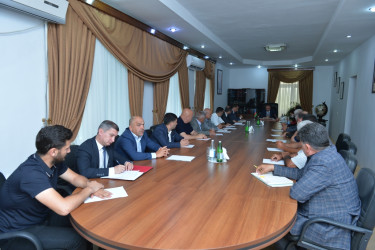 Lənkəranda kənd təsərrüfatı məsələlərinə həsr olunan müşavirə keçirilib