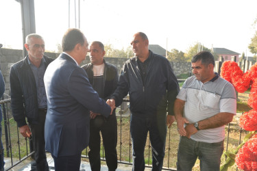 Taleh Qaraşov şəhid Mail Əzizovun anım günündə iştirak edib