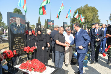 Lənkəran ŞİH başçısı şəhid Vüsal Quliyev və Samir Quliyevin məzarlarını ziyarət edib