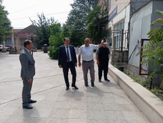 Taleh Qaraşov Lənkəranda “Şəhərsalma və memarlıq ili” çərçivəsində aparılan abadlıq-yenidənqurma işləri ilə yerində tanış olub
