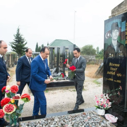 Taleh Qaraşov şəhid Xəyal Əhədzadənin anım günündə iştirak edib