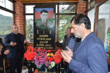 Taleh Qaraşov şəhid Qalib Nurizadənin məzarını ziyarət edib