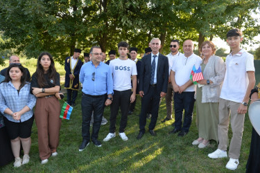 Lənkəranla ABŞ-ın Monterey şəhəri arasında “qardaşlaşmış şəhərlər” çərçivəsində salınan “Dostluq Parkı”nın açılışının bir illiyi qeyd edilib