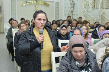 Taleh Qaraşov Digah və Şiləvar kəndlərinin sakinləri ilə səyyar görüş keçirib