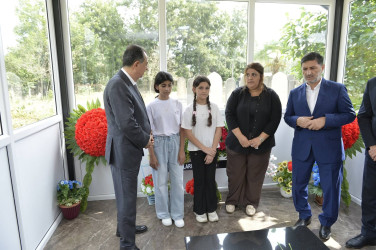 Taleh Qaraşov antiterror əməliyyatları zamanı şəhid olan Yusif Xəlilovun məzarını ziyarət edib