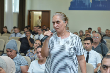 Taleh Qaraşov Lənkəran şəhər sakinlərinin qayğı və problemlərini dinləyib