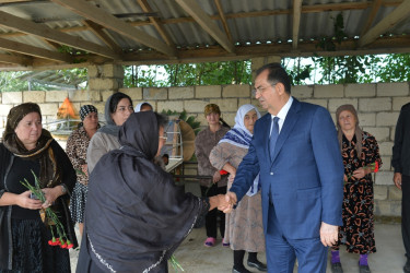 Taleh Qaraşov şəhid Zaur İsmayılzadənin anım günündə iştirak edib