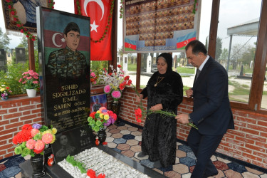 Taleh Qaraşov şəhid Aqşin İbadov, Emil Şıxəlizadə və Etiram Hüseynlinin anım günündə iştirak edib