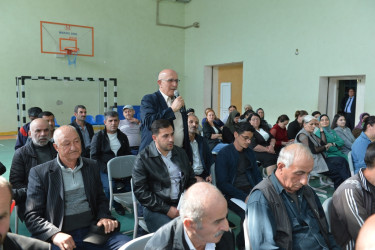 Taleh Qaraşov dağ kəndləri olan Siyablı, Şovu və Təngivan kəndlərinin sakinlərinin qayğı və problemlərini dinləyib