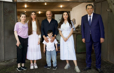 Heydər Əliyev Fondunun vitse-prezidenti, İDEA İctimai Birliyinin təsisçisi və rəhbəri Leyla Əliyeva, Bakı Media Mərkəzinin rəhbəri Arzu Əliyeva Lənkərana səfər ediblər