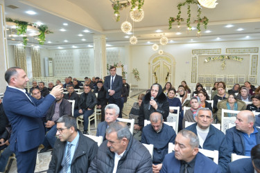 Taleh Qaraşov Digah və Şiləvar kəndlərinin sakinlərinin qayğı və problemlərini dinləyib