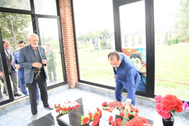 Taleh Qaraşov şəhid Hüseyn Bəşirzadənin anım günündə iştirak edib
