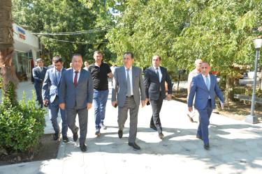 Lənkəranda “Veteranlar Parkı” əsaslı təmirdən sonra sakinlərin istifadəsinə verilib