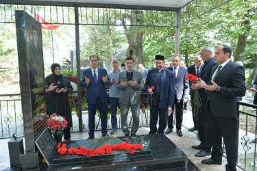 Taleh Qaraşov şəhid  Araz Həbibovun anım günündə iştirak edib