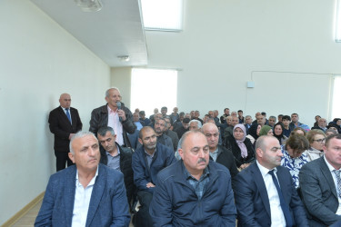 Taleh Qaraşov Separadi və Tükəvilə kəndlərinin sakinlərinin qayğı və problemlərini dinləyib