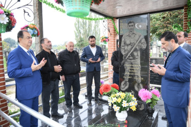 Taleh Qaraşov şəhid Rəşid Məmmədovun anım günündə iştirak edib