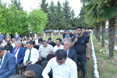 Taleh Qaraşov Kosalar və Bala Şürük kəndlərinin sakinlərinin qayğı və problemlərini dinləyib