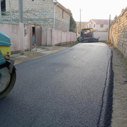 Lənkəranda şəhid Orxan Quluzadə küçəsinin asfaltlanması yekunlaşıb