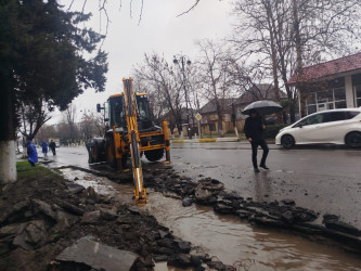 Lənkərana yağan intensiv yağışın yaratdığı fəsadlar aradan qaldırılır