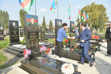 Taleh Qaraşov şəhid Elmar İbayevin anım günündə iştirak edib