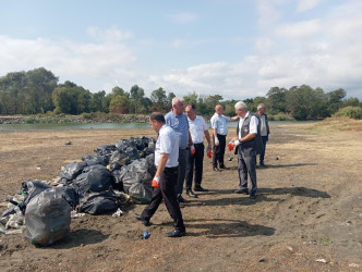 Xəzər dənizinin Lənkəran ərazisindən keçən sahil zolağında növbəti ekoloji aksiya keçirilib
