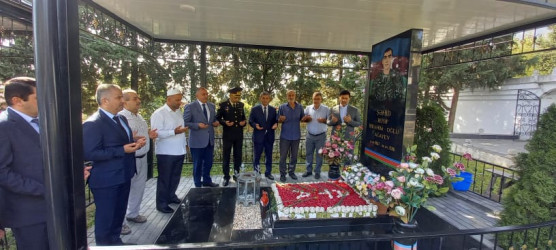 Şəhid İqbal Bayramovun anım günündə məzarı ziyarət olunub