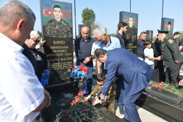Lənkəran ŞİH başçısı şəhid İmaməli Əhədzadənin məzarını ziyarət edib