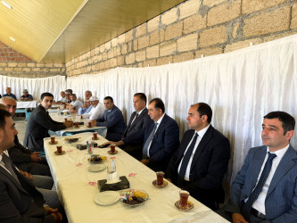 Taleh Qaraşov şəhid ailələrinin hüzr mərasimində iştirak edib