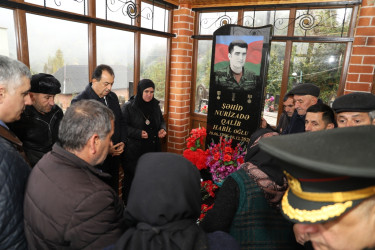 Taleh Qaraşov Vətən müharibəsi şəhidi Qalib Nurizadənin məzarını ziyarət edib