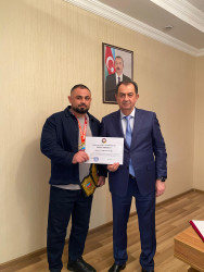 Taleh Qaraşov lənkəranlı Dünya çempionu Vadim Əkbərovu qəbul edib