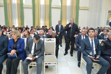 Taleh Qaraşov Şağlakücə və Ballabur kəndlərinin sakinlərinin qayğı və problemlərini dinləyib