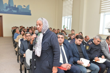 Taleh Qaraşov Nərimanabad qəsəbəsinin sakinlərinin qayğı və problemlərini dinləyib