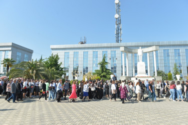 Lənkəranda Ümummilli Lider Heydər Əliyevin anadan olmasının 102-ci illiyi qeyd edilib