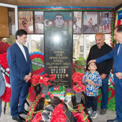 Taleh Qaraşov şəhid Xəyal Əhədzadənin anım günündə iştirak edib