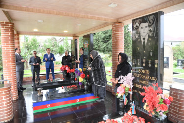 Taleh Qaraşov şəhid Fariz Zülfüqarzadənin anım günündə iştirak edib