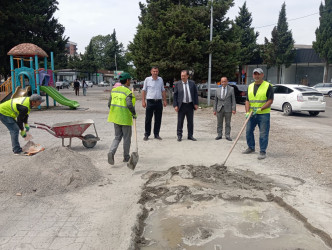 Taleh Qaraşov Həzi Aslanov parkında aparılan abadlıq-yenidənqurma işləri ilə yerində tanış olub