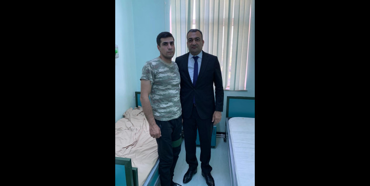 Lənkərandan olan daha bir yaralı hərbiçimiz Elnur Həsənov hərbi hospitalda  ziyarət olundu