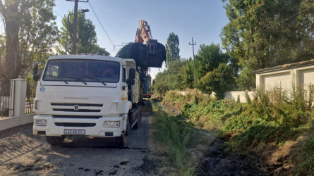 Lənkəranda payız-qış mövsümünə hazırlıq çərçivəsində suötürücü kanalların təmizlənməsinə başlanmışdır