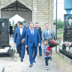 Taleh Qaraşov şəhid Xəyal Əhədzadənin anım günündə iştirak edib