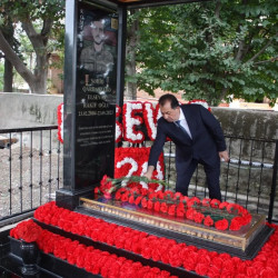 Taleh Qaraşov şəhid Elsevər  Qardaşzadənin il dönümü mərasimində iştirak edib