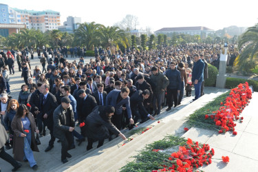 Lənkəranda Ümummilli Lider Heydər Əliyevin anım günü qeyd olunub