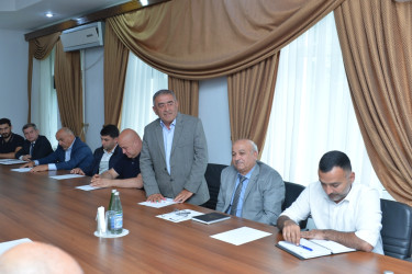Lənkəranda kənd təsərrüfatı məsələlərinə həsr olunan müşavirə keçirilib